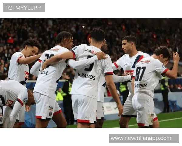 恩里克欣喜登贝莱与马尔基尼奥斯复出欧冠小组赛竞争异常激烈 恩里克欣喜登贝莱与马尔基尼奥斯复出欧冠小组赛竞争异常激烈