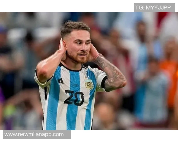 麦卡利斯特国家队出战40场荣获三冠阿根廷队海报祝贺彰显荣耀 麦卡利斯特国家队出战40场荣获三冠阿根廷队海报祝贺彰显荣耀