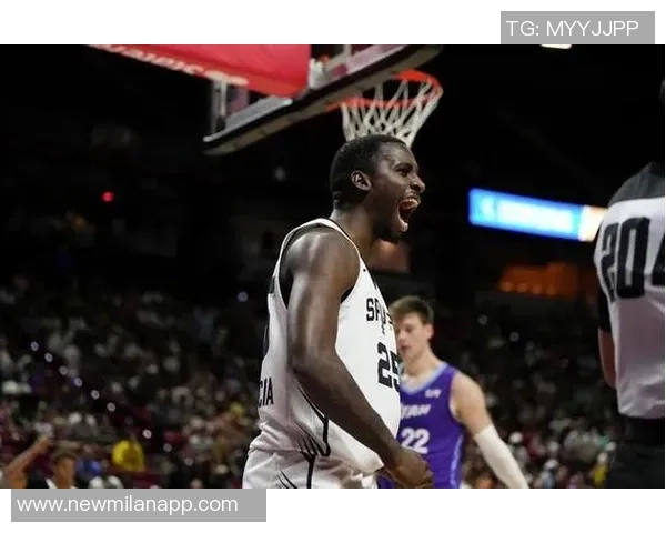 福克斯赞加西亚防守压迫性强18分钟内正负值高达25 福克斯赞加西亚防守压迫性强18分钟内正负值高达25