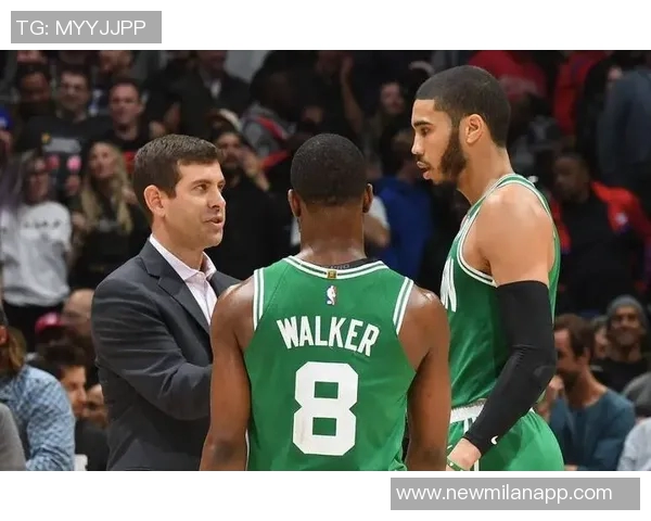 西蒙斯与豪泽交易阿德巴约绿军记者大胆提议引发热议 西蒙斯与豪泽交易阿德巴约绿军记者大胆提议引发热议