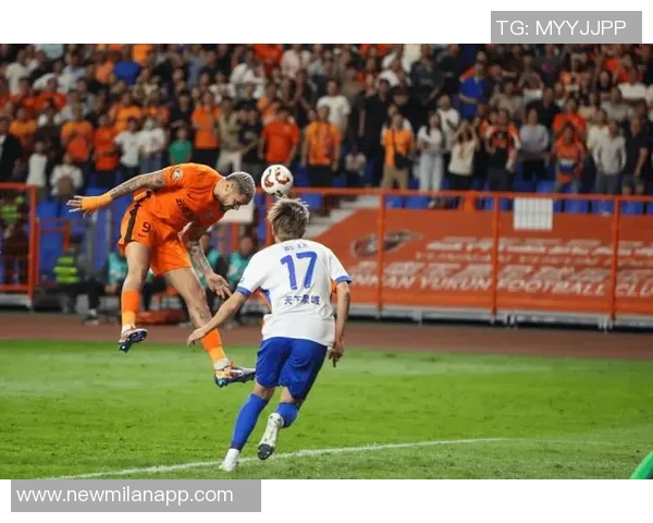 布尔克解析中超判罚标准与欧洲差异深刻体会比赛规则的不同之处